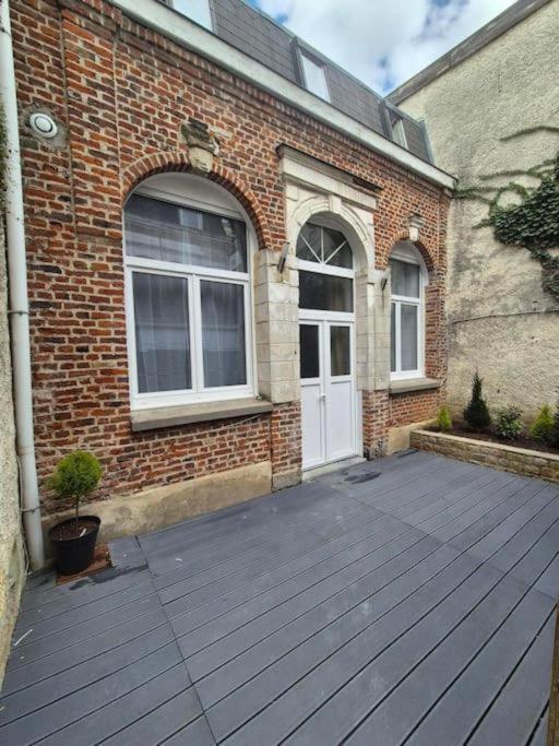 Valscosy Parking - Activites Illegales Interdite Valenciennes Exterior photo